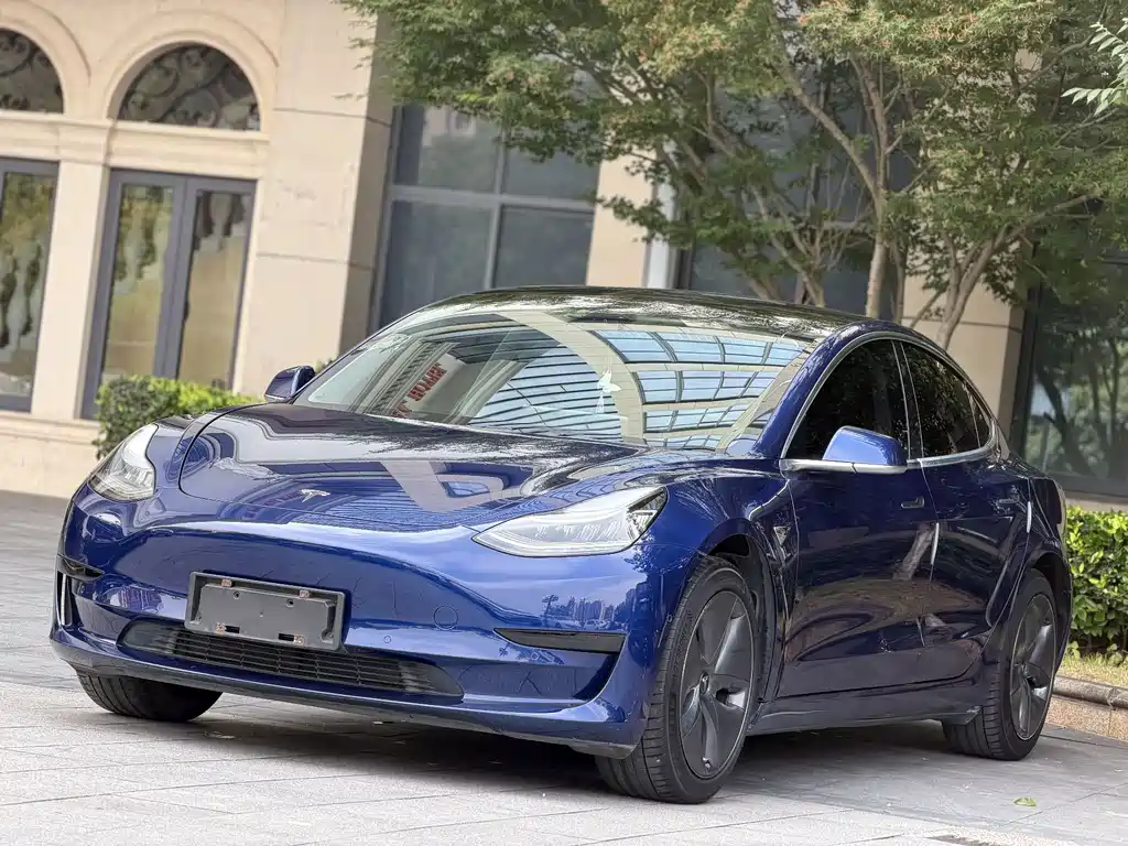 Tesla Model 3 2020 — фото 1