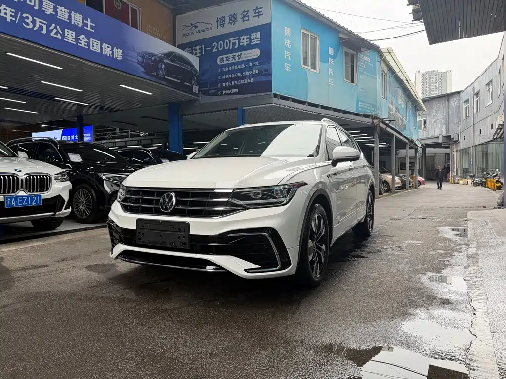 Volkswagen Tiguan L 2022