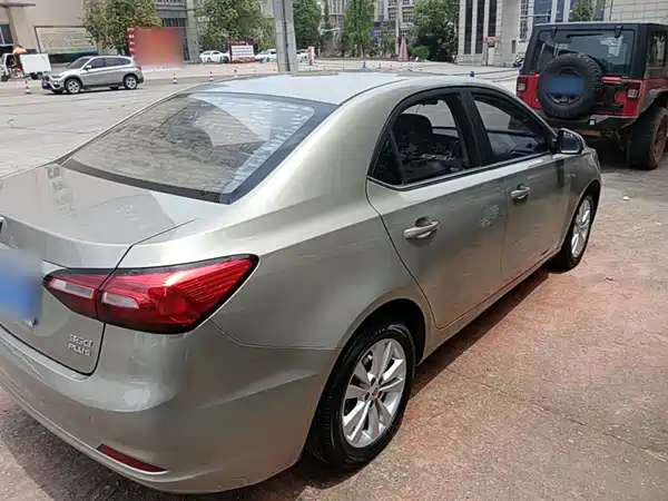 Roewe 360 2018