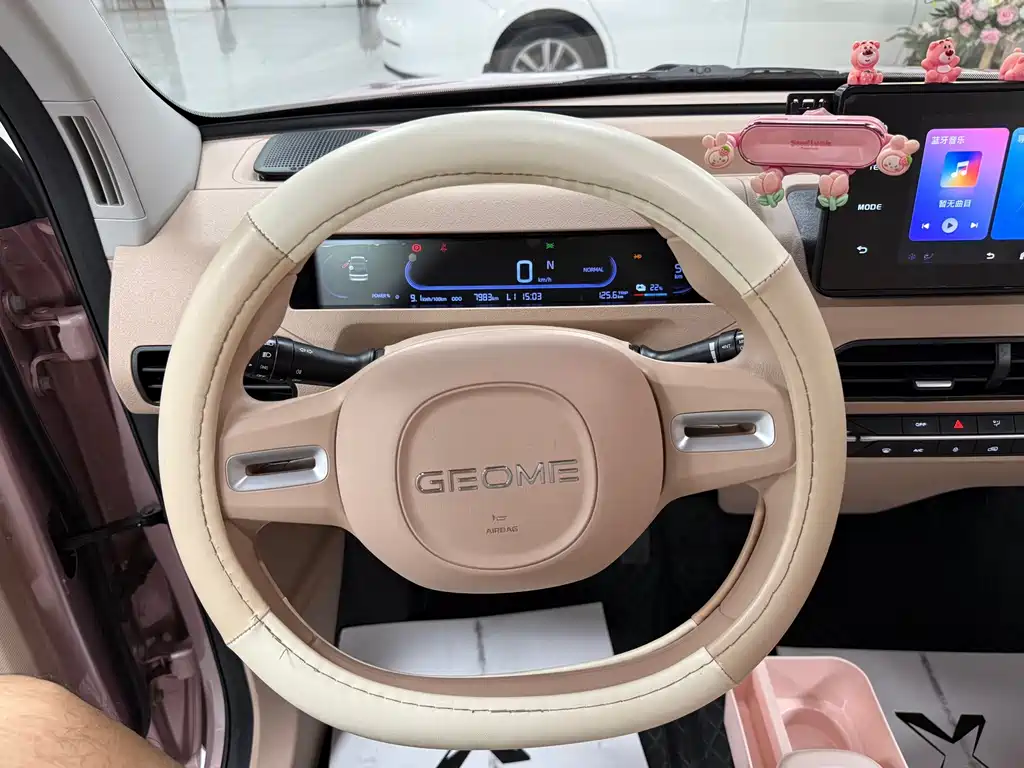 Geely Galaxy Panda 2025 — фото 7