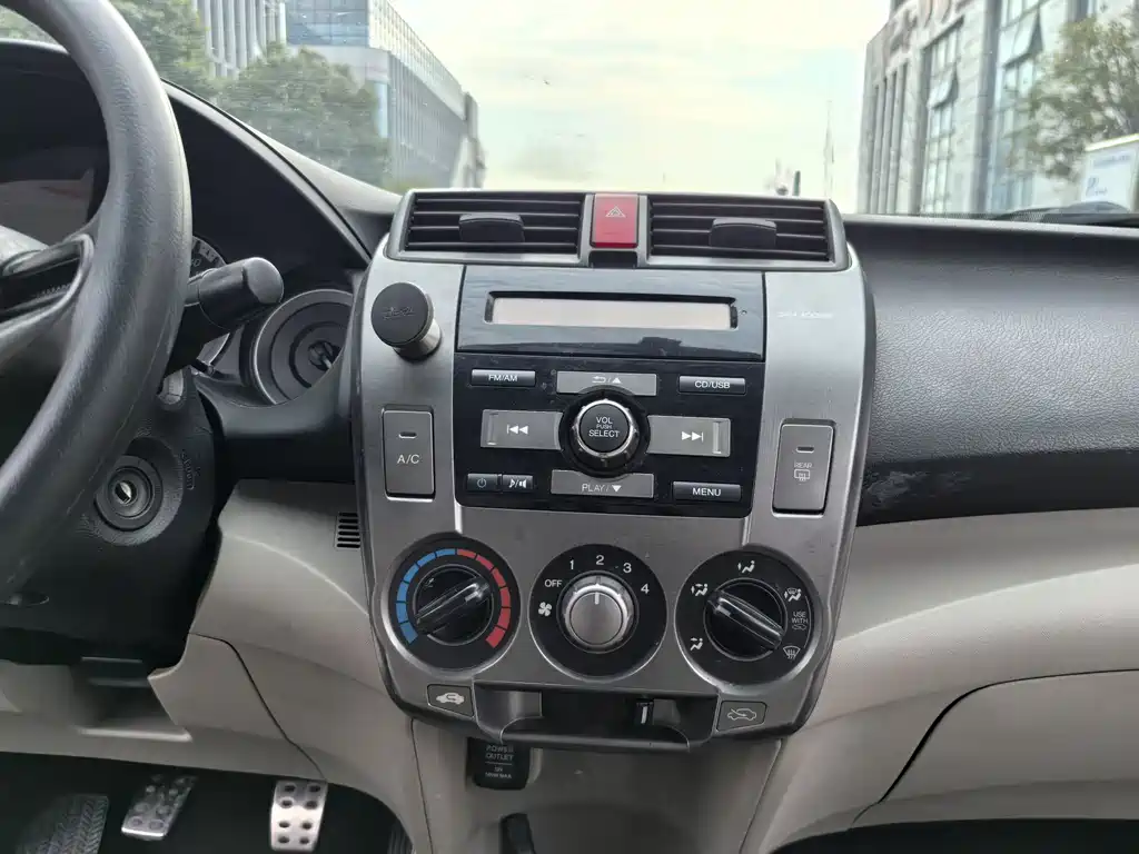 Honda City Classic 2013 — фото 15