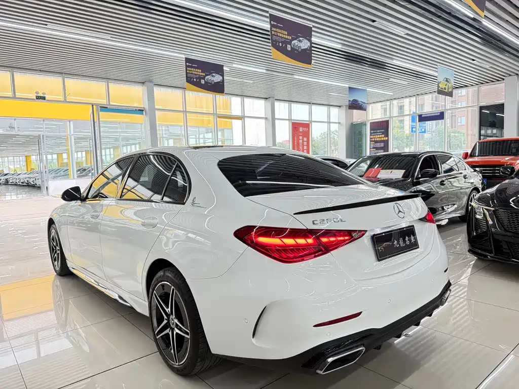Mercedes-Benz C-Class 2023