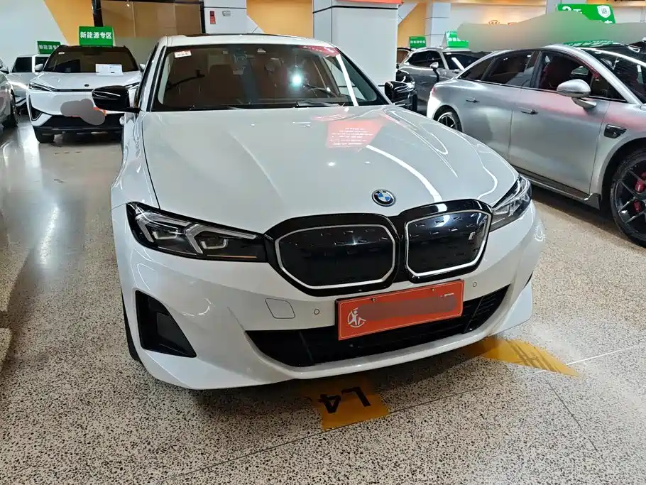 BMW i3 2023 — фото 2