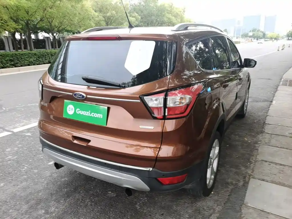 Ford Kuga 2017 — фото 7