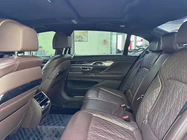 BMW 7 Series 2019