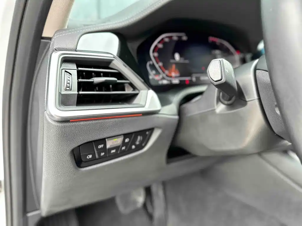 BMW 3 Series 2020 — фото 14