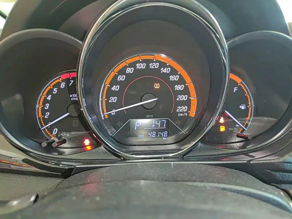 Toyota Yaris L 2022 — фото 12