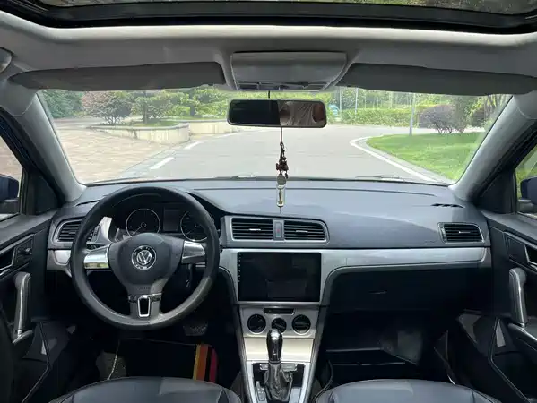 Volkswagen Gran Lavida 2013