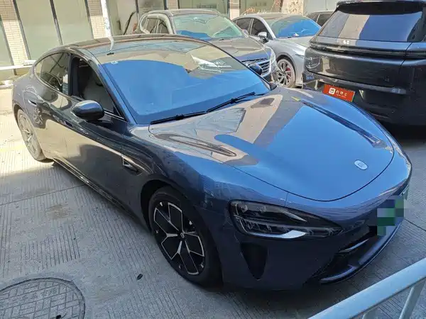 Xiaomi SU7 2024