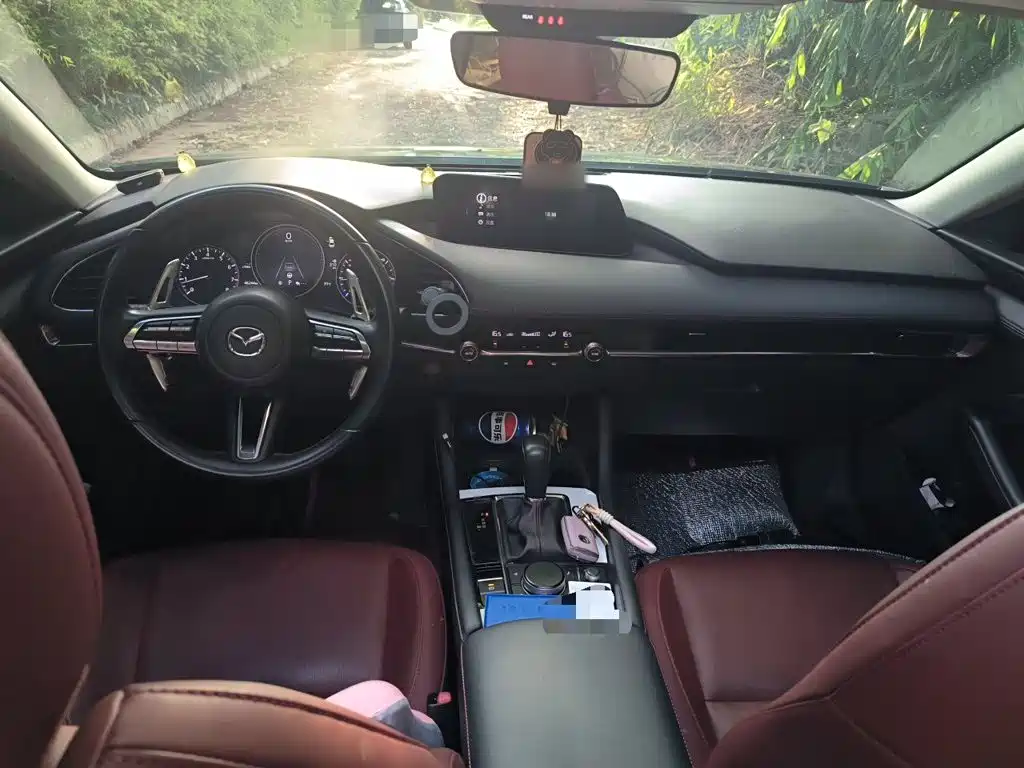 Mazda 3 Axela 2022