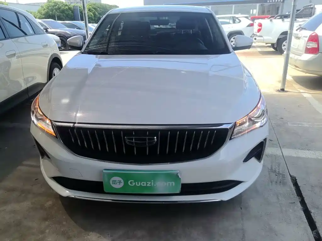 Geely Emgrand 2023