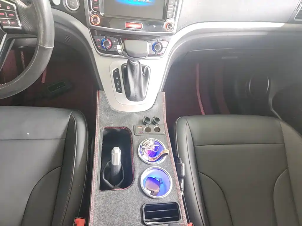 Haval M6 2019 — фото 14
