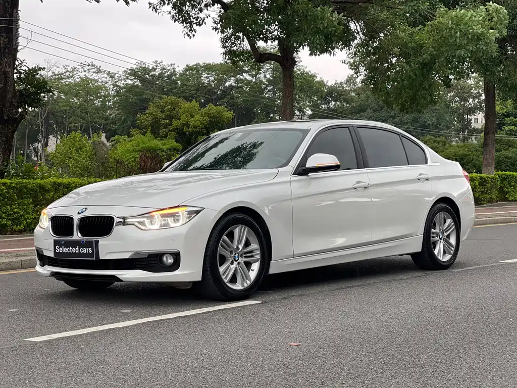 BMW 3 Series 2017 — фото 1