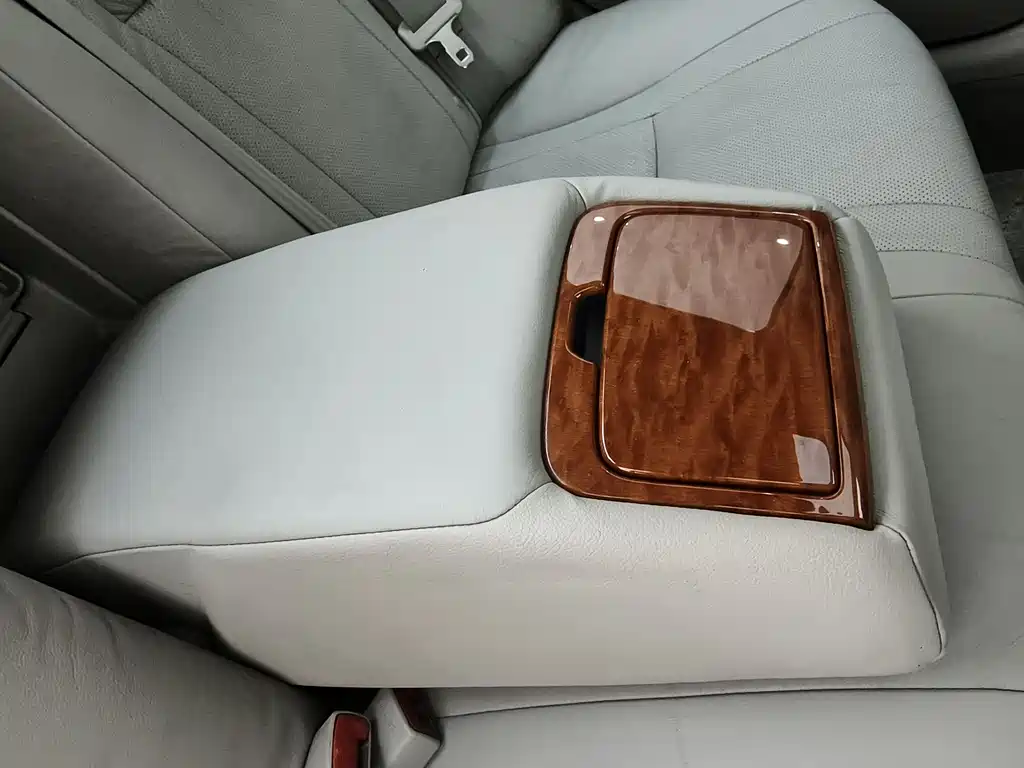 Toyota Camry 2008 — фото 25