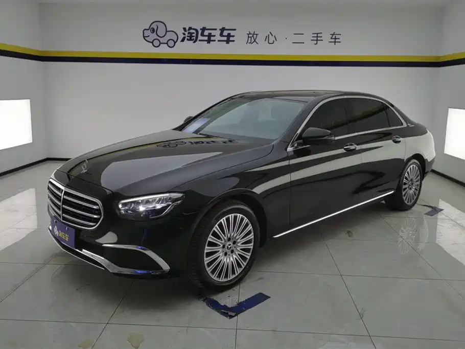 Mercedes-Benz E-Class 2022 — фото 1