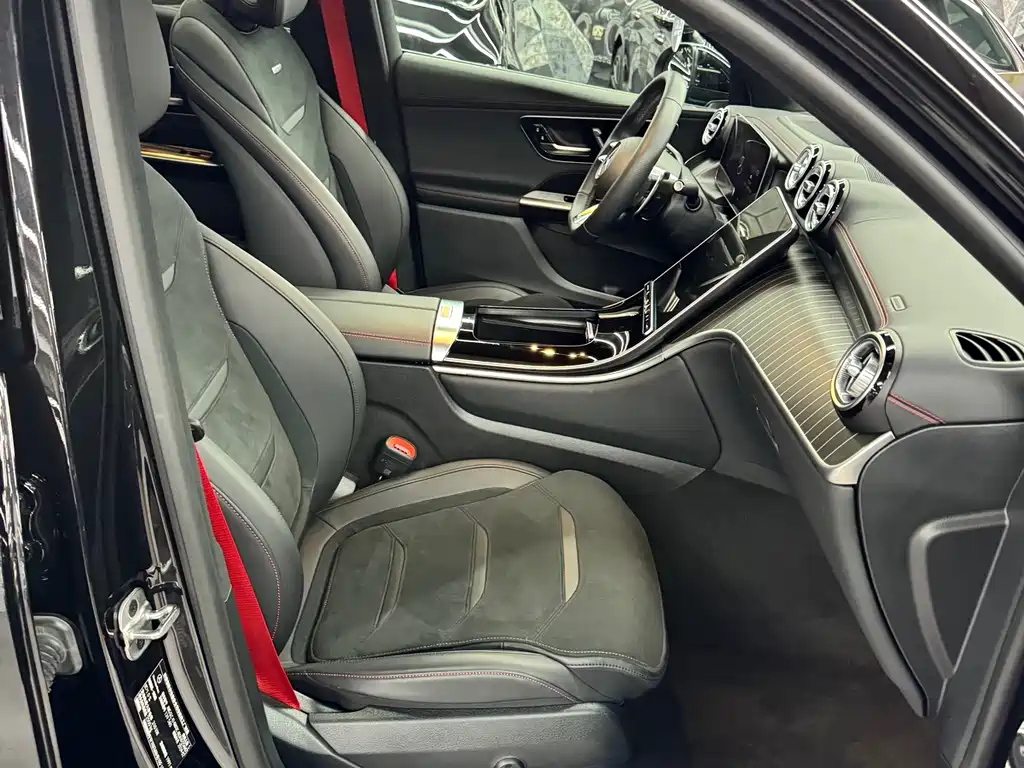 Mercedes-Benz GLC AMG 2024 — фото 17