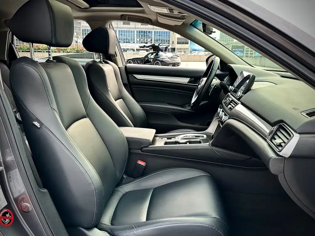 Honda Accord 2020 — фото 12