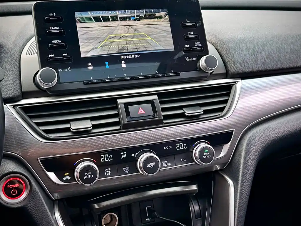 Honda Accord 2020 — фото 15