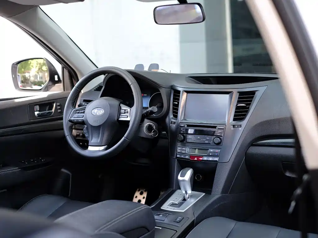 Subaru Outback 2014 — фото 53