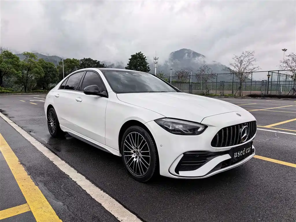 Mercedes-Benz C-Class 2023 — фото 3