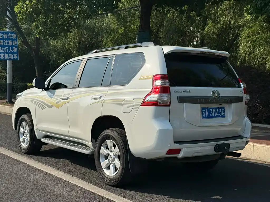 Toyota Prado 2017 — фото 14