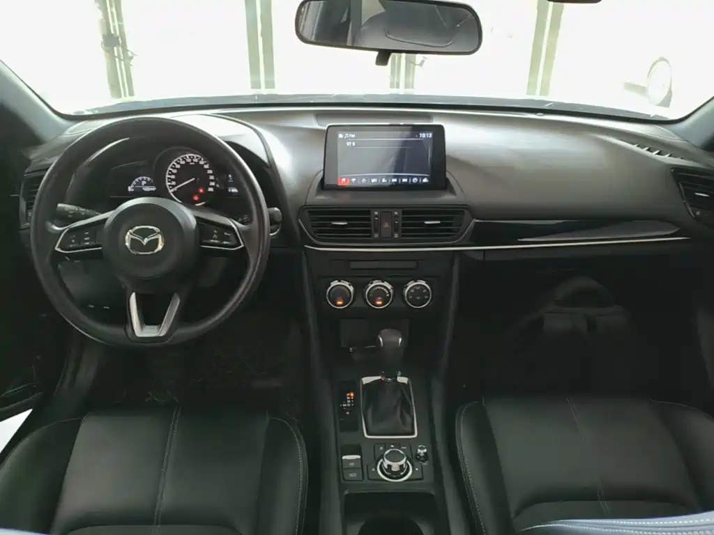 Mazda CX-4 2022 — фото 10