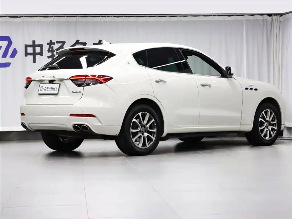 Maserati Levante 2024 — фото 3