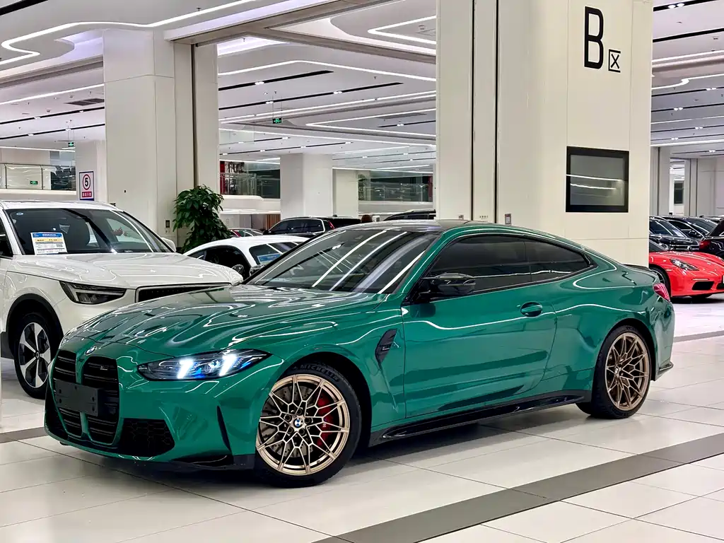 BMW M4 2026 — фото 1
