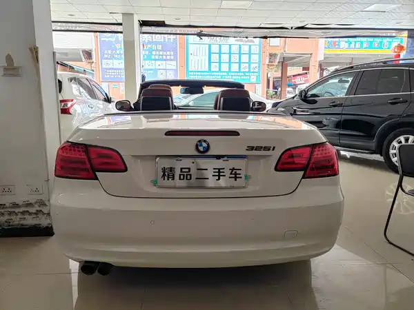 BMW 3 Series 2011