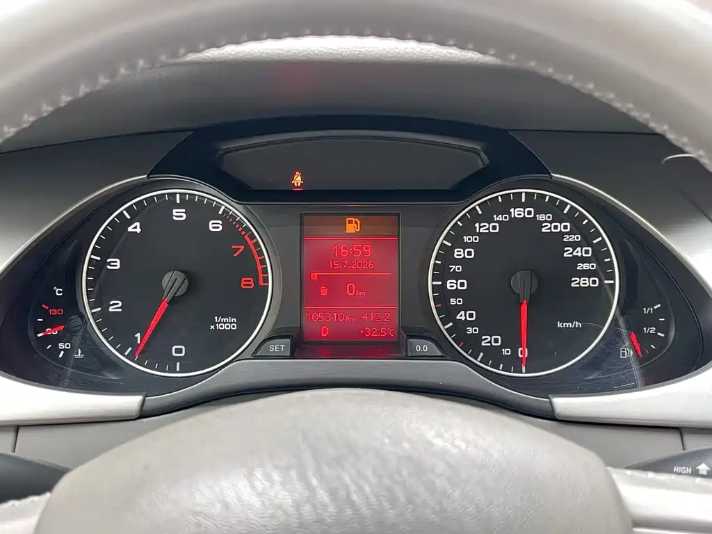 Audi A4L 2012