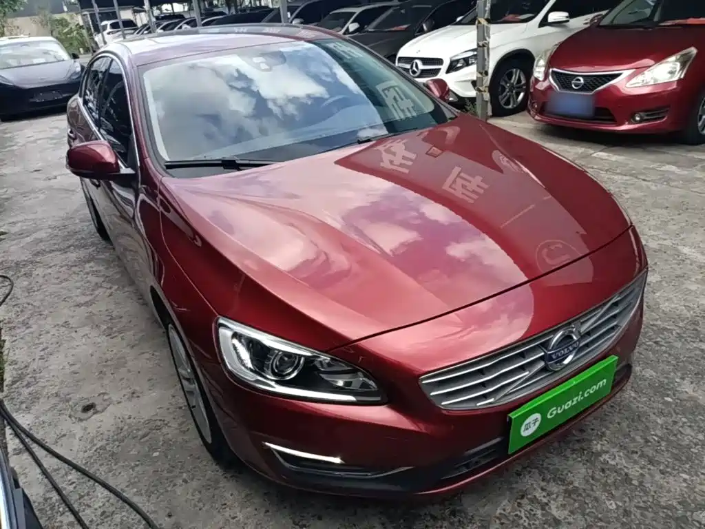Volvo S60 2015 — фото 4