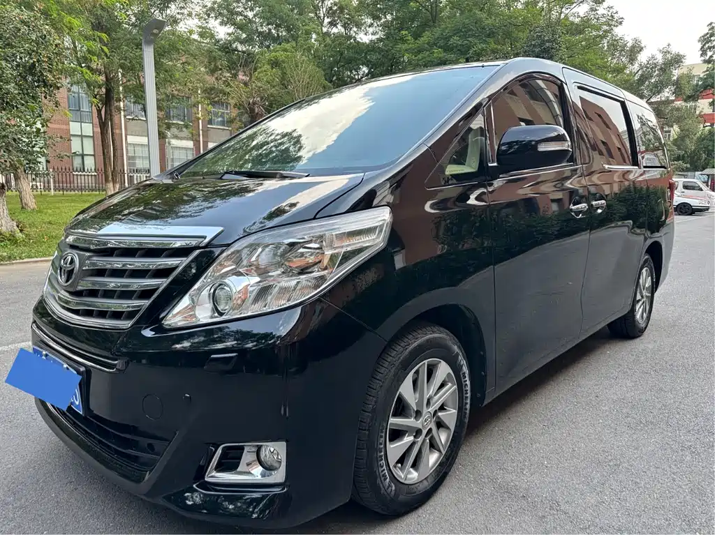 Toyota Alphard 2014