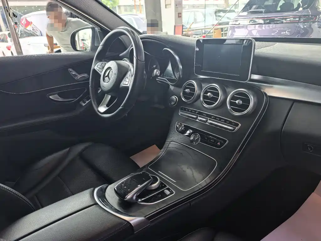 Mercedes-Benz C-Class 2017 — фото 4