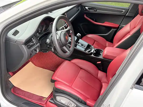 Porsche Macan 2023