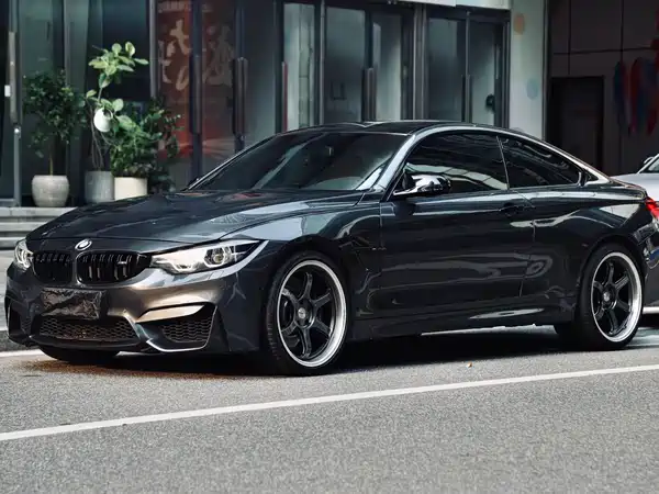 BMW M4 2019