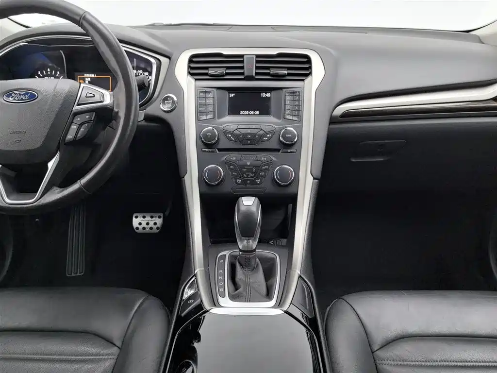 Ford Mondeo 2016 — фото 12
