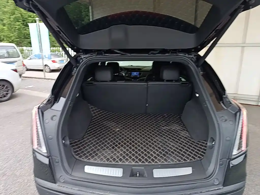 Cadillac XT5 2023 — фото 19