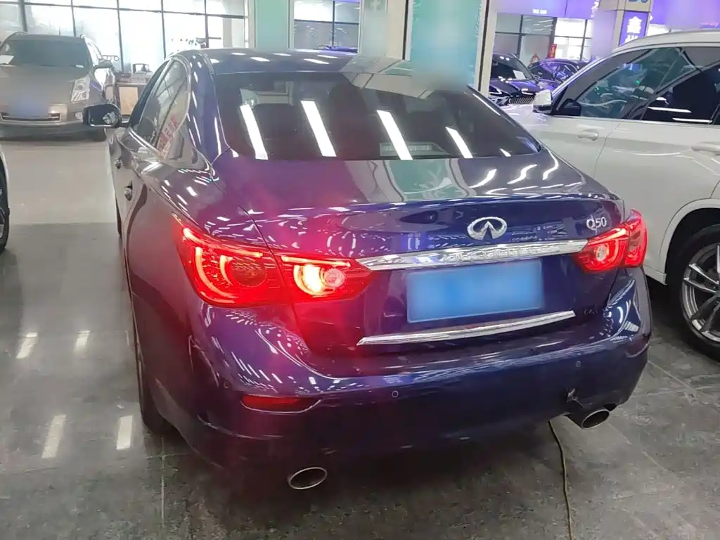 Infiniti Q50L 2016 — фото 6