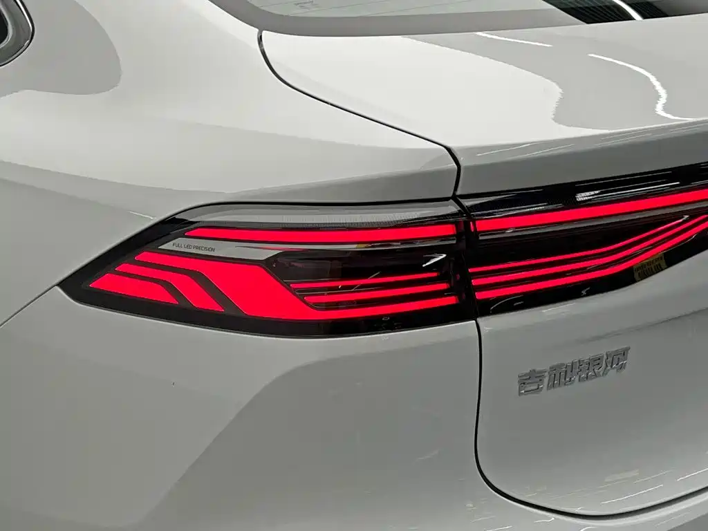 Geely Galaxy A7 EM 2026 — фото 10