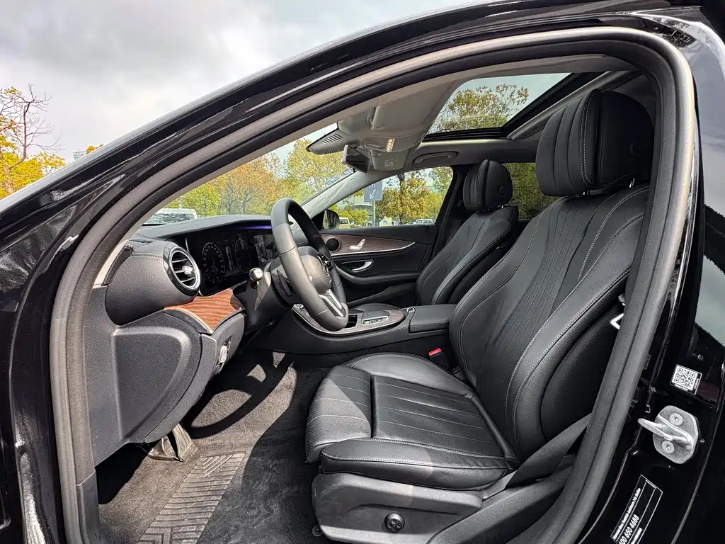 Mercedes-Benz E-Class 2019 — фото 8