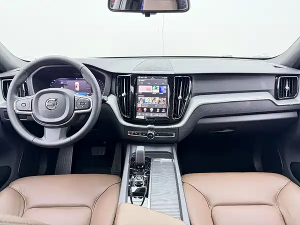 Volvo XC60 2023