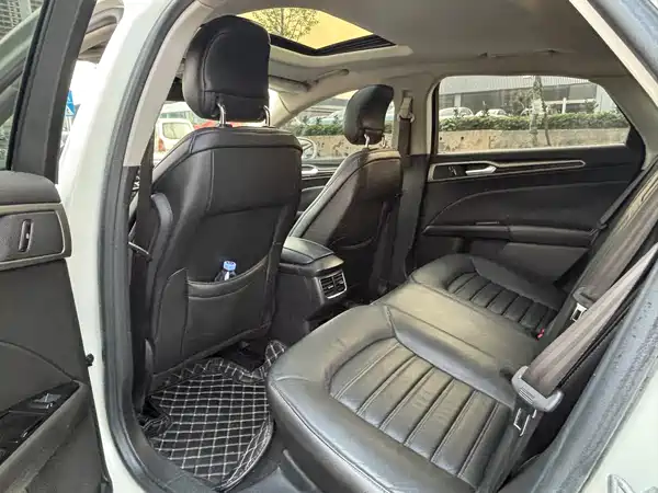 Ford Mondeo 2013