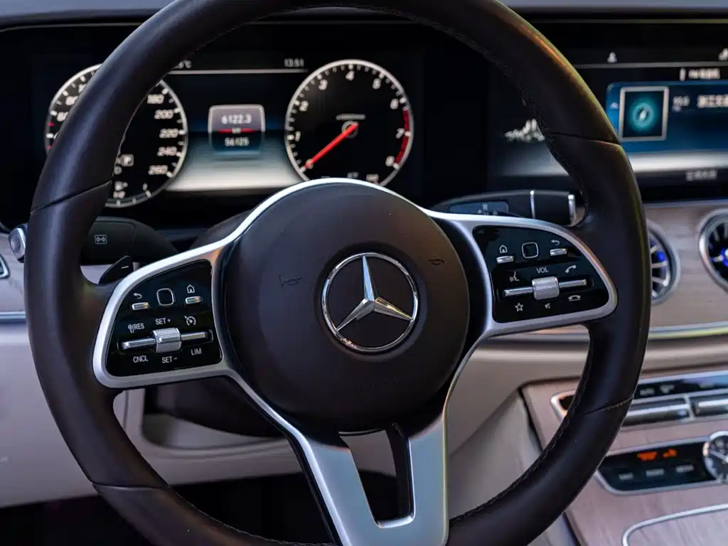Mercedes-Benz E-Class 2018 — фото 8
