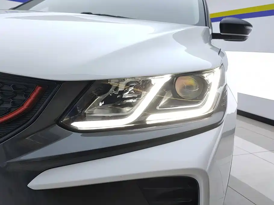 Geely Binyue 2021