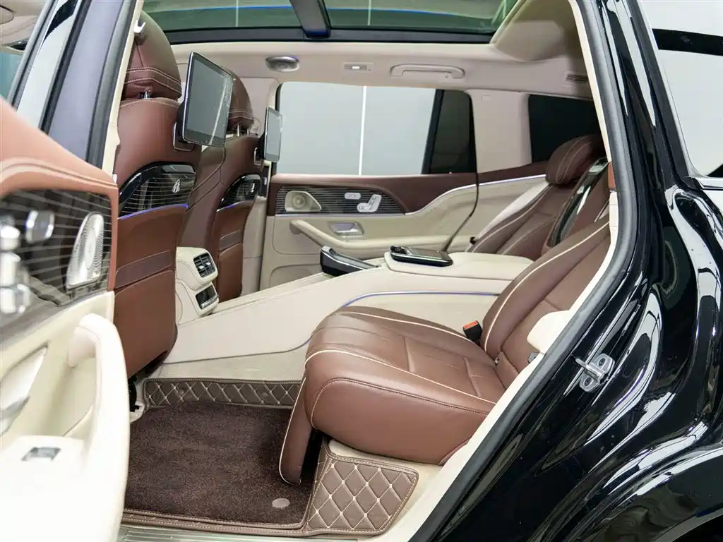 Mercedes-Benz GLS 2024 — фото 10