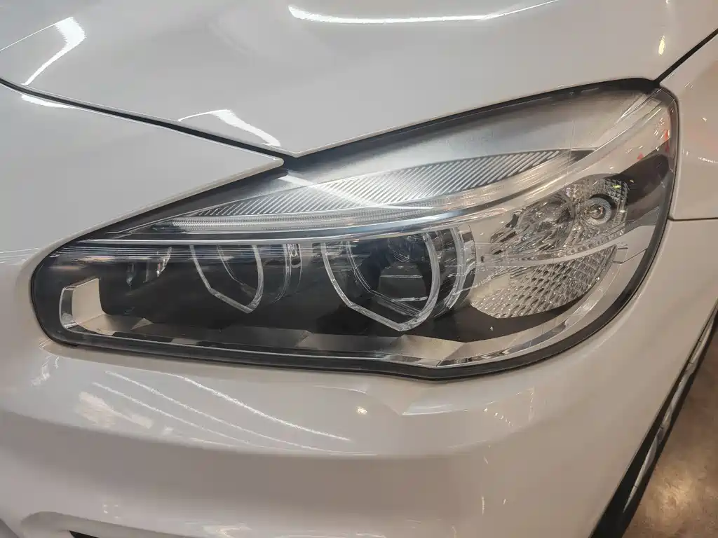 BMW 2 Series Active Tourer 2016 — фото 14