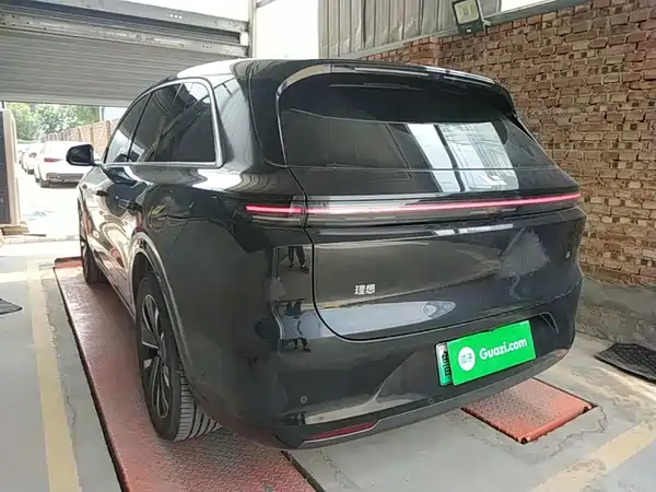 Li Auto L6 2026