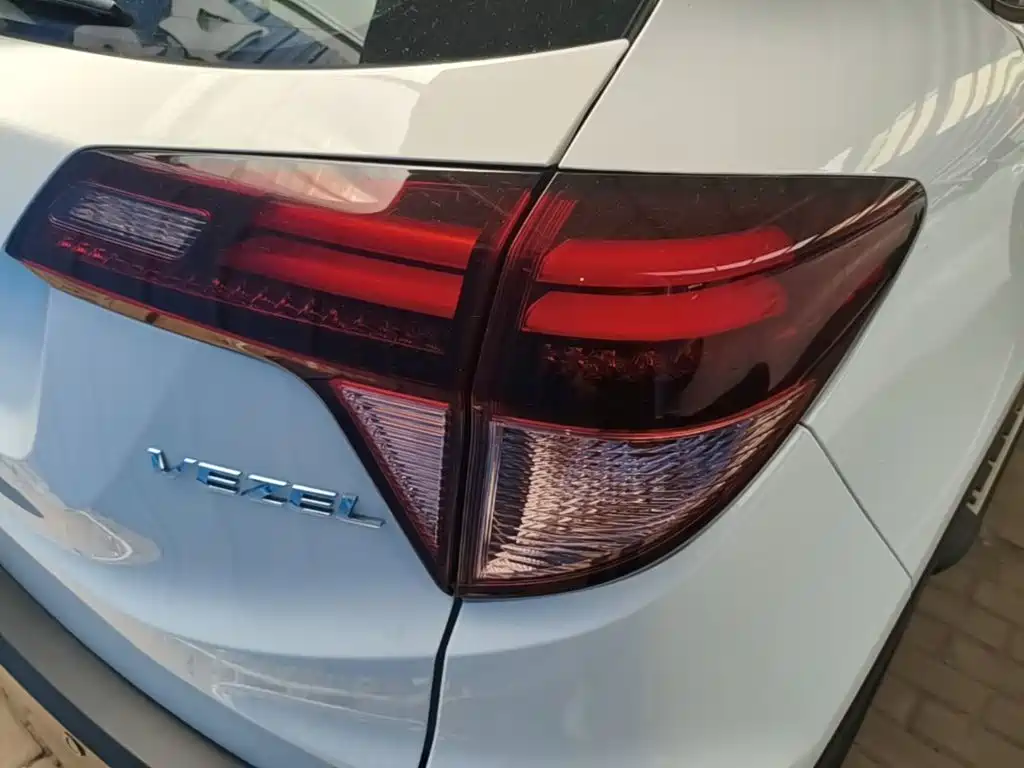 Honda Vezel 2017 — фото 8