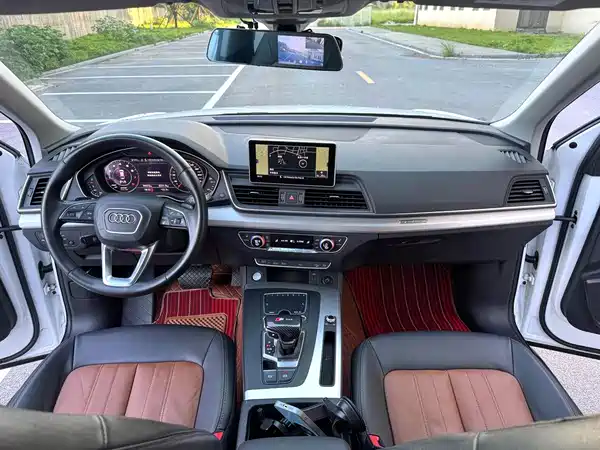 Audi Q5L 2021