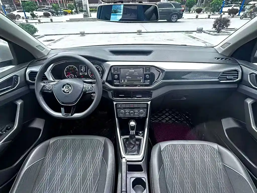 Volkswagen T-Cross 2020 — фото 10